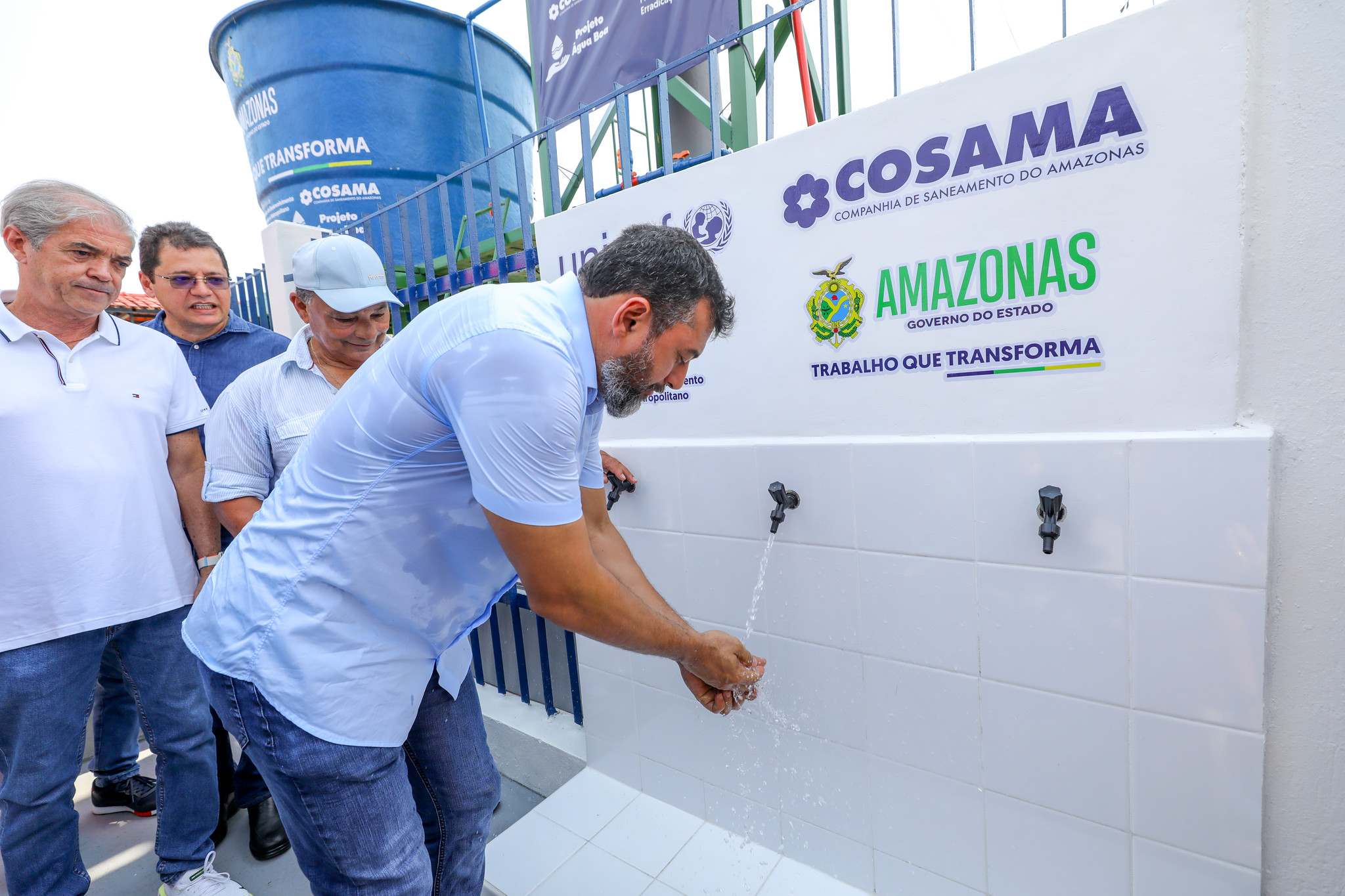 Governador Wilson Lima entrega feira do Careiro da Várzea e inaugura estação Água Boa